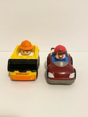 4/$20 Fisher Price Wheelies Car Little People Lot Race Boy Girl Chunky Toddler 🛑